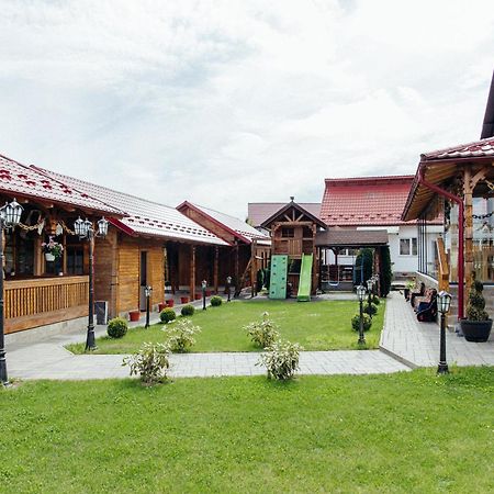 فندق Casa Alexandru - Locul In Care Te Simti Acasa فيسيو دي جوس المظهر الخارجي الصورة