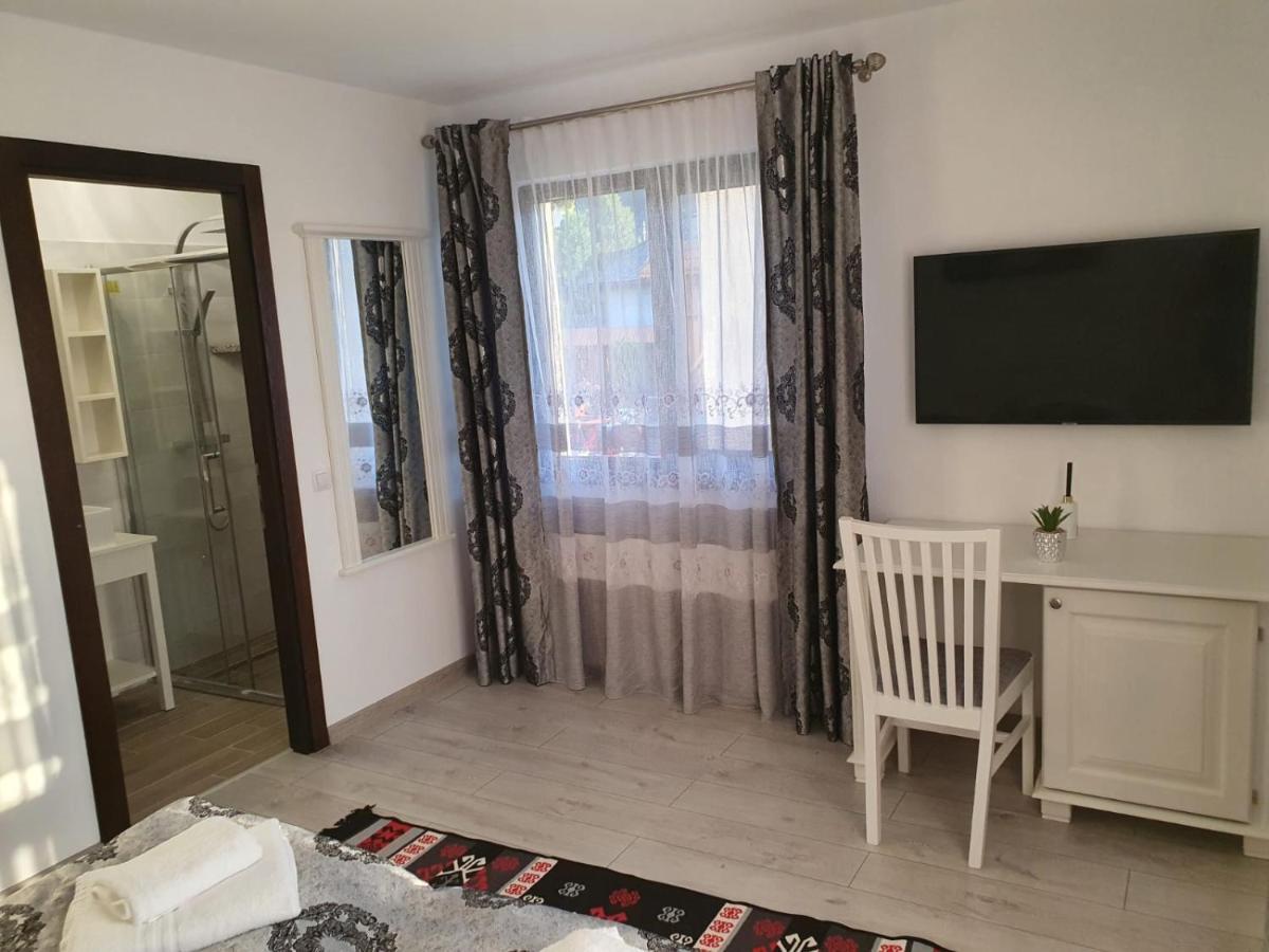 فندق Casa Alexandru - Locul In Care Te Simti Acasa فيسيو دي جوس المظهر الخارجي الصورة