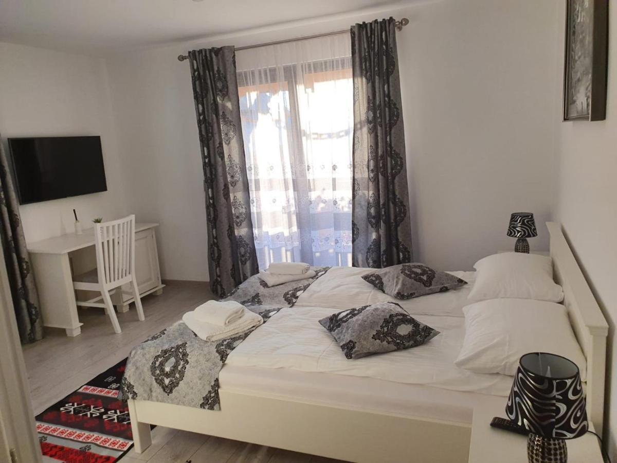 فندق Casa Alexandru - Locul In Care Te Simti Acasa فيسيو دي جوس المظهر الخارجي الصورة